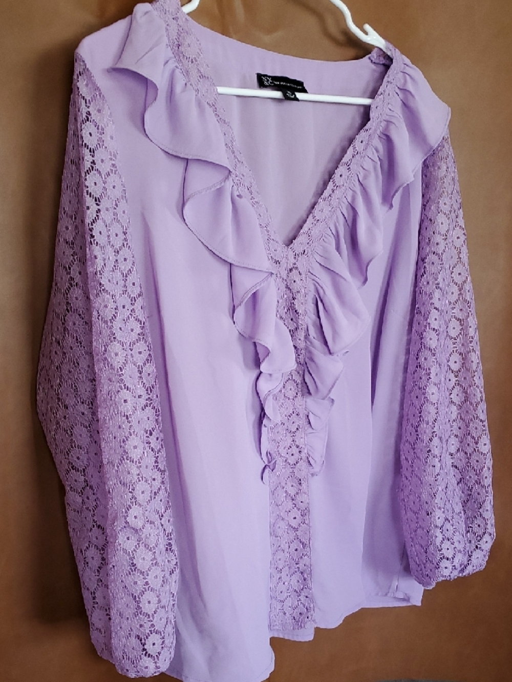 XL Womens New York & Company Lavender Ruffle Lace V-Neck Top - Picture 6 of 15